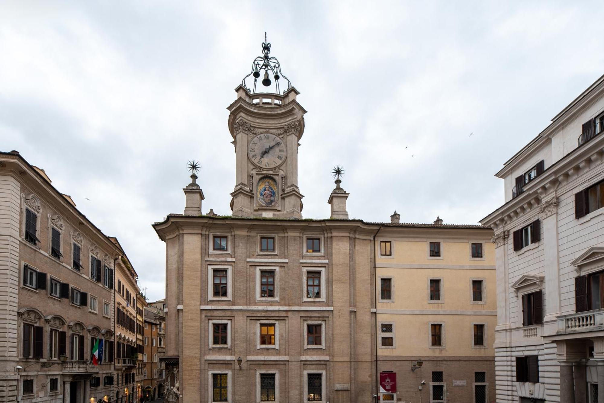 The Best In Rome Orologio Kültér fotó
